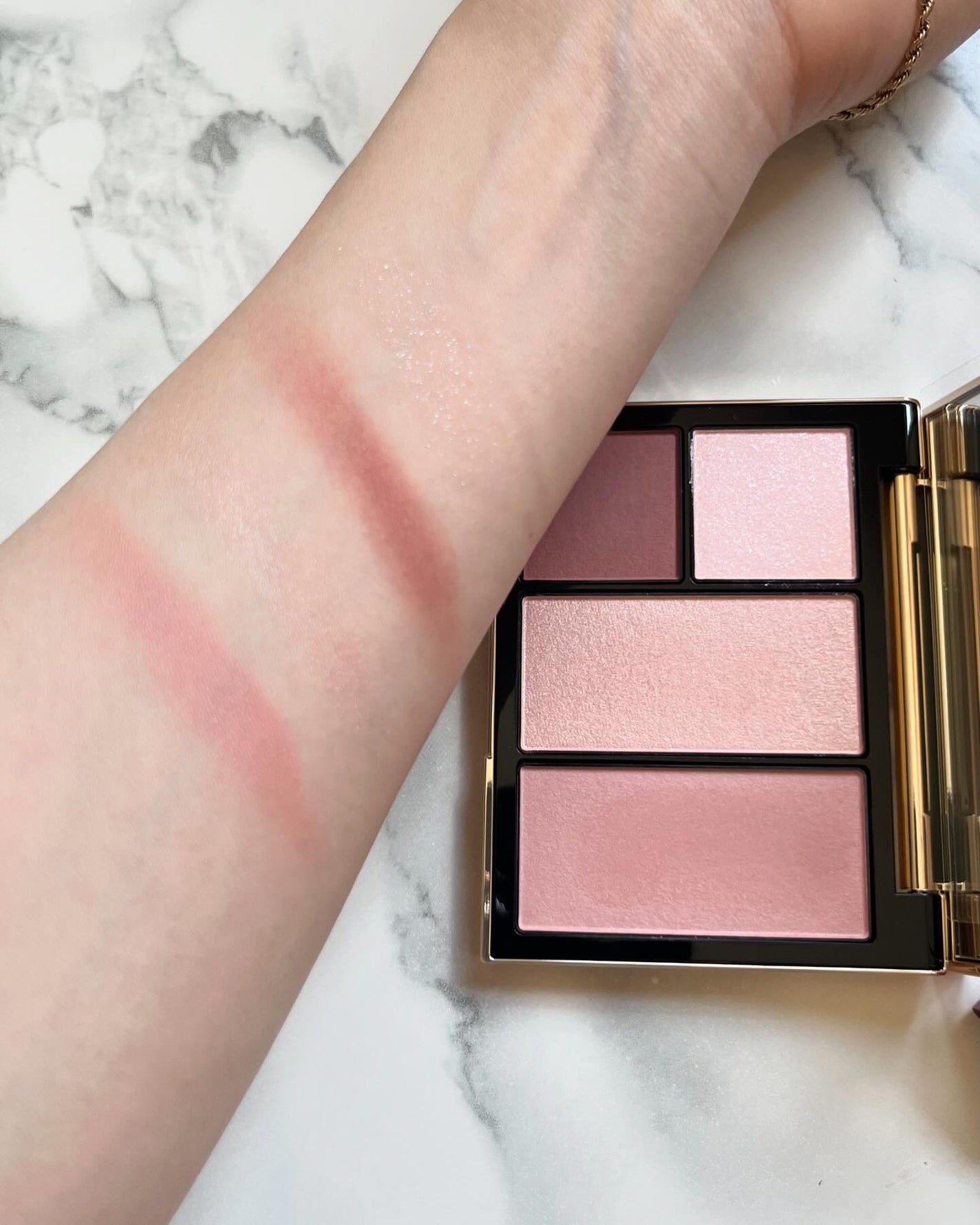 あゆみ on LIPS 「\永遠の憧れ👼❤️/・@snidelフェイススタイリスト04@..」(3枚目)