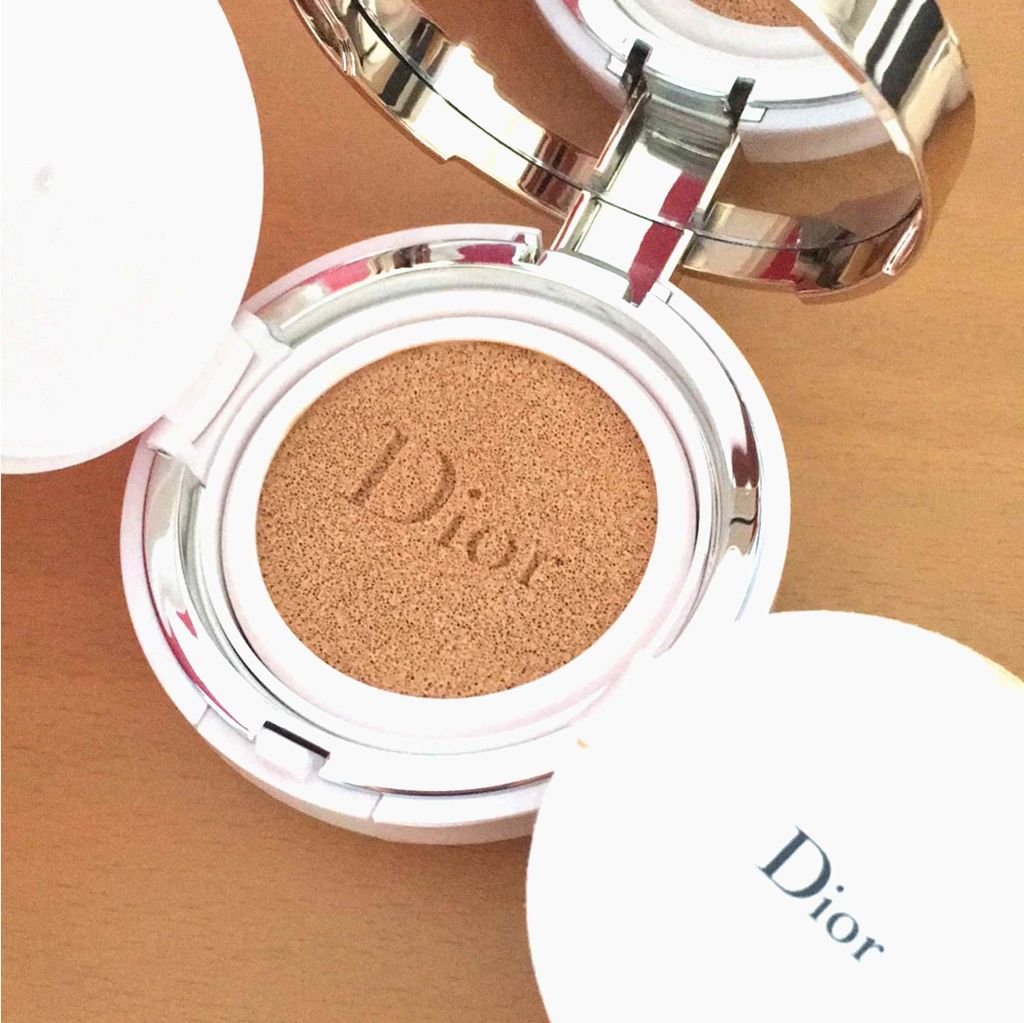 カプチュール ドリームスキン モイスト クッション SPF50 /PA+++ /Dior/クッションファンデーションを使ったクチコミ（2枚目）