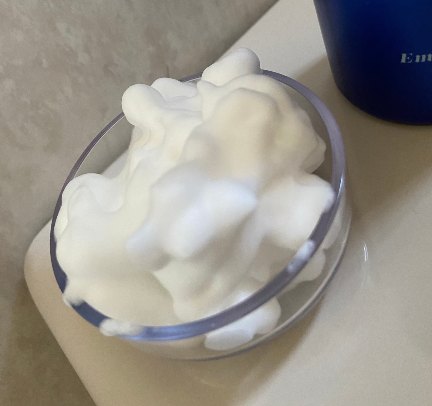 min on LIPS 「ELUXEスパークリングオーガニックスパシャンプー 濃厚炭酸..」(4枚目)