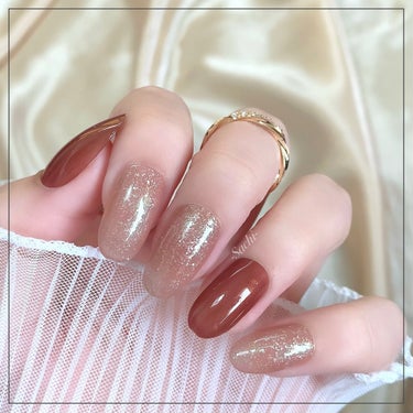 pa nail collective pa オパールベールコート care03のクチコミ「きらっきら🤩
重ね塗りするだけで出来る簡単デザイン💅

やり方は画像を参考にしていただければと.....」（2枚目）