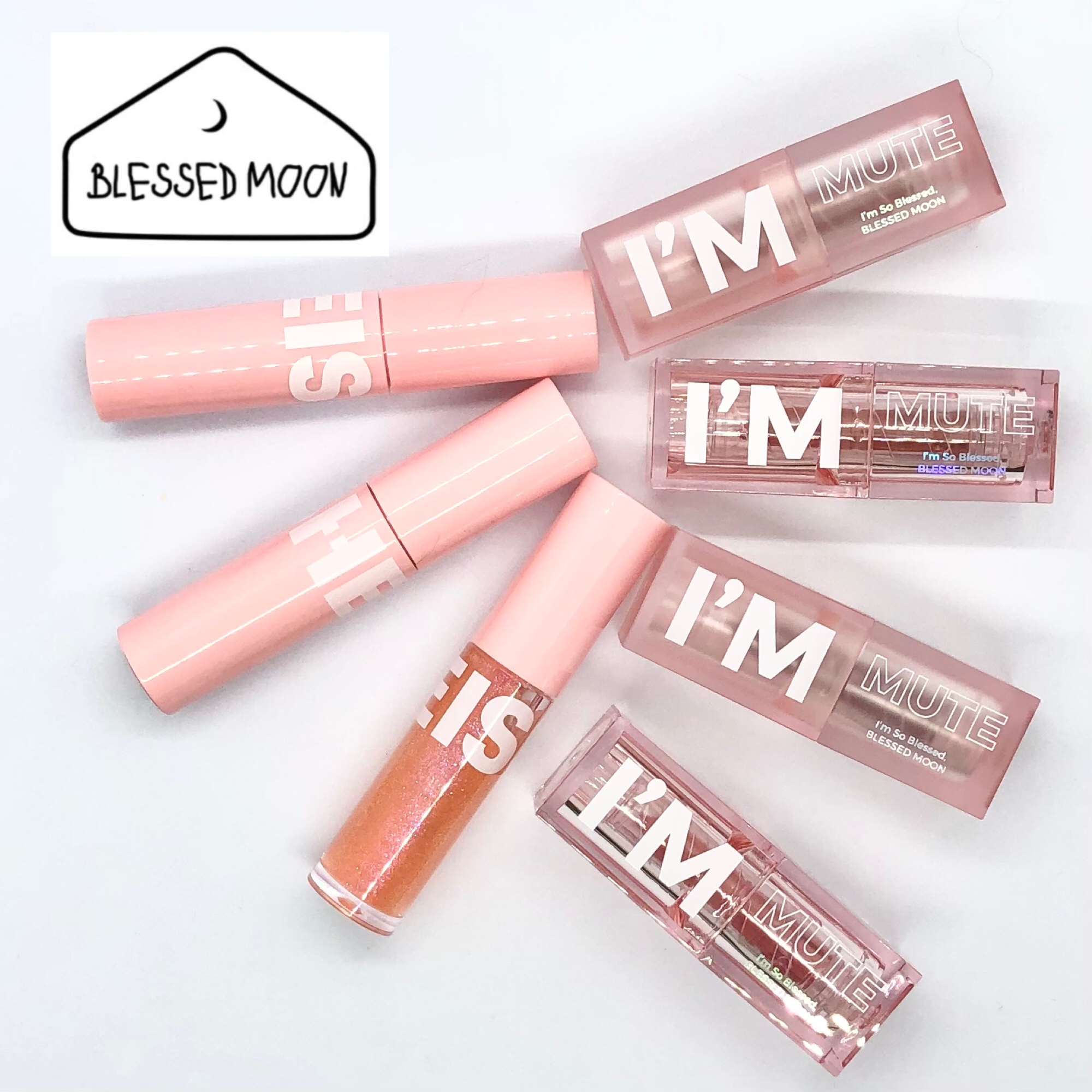 【BLESSED MOONのプロモーションに参加しています】
*
先日の株式会社bibinさん主催、第1回オフラインイベント『bibint』でワークショップに参加した『BLESSED MOON(ブレスドムーン)』の「フラッフィリップティント