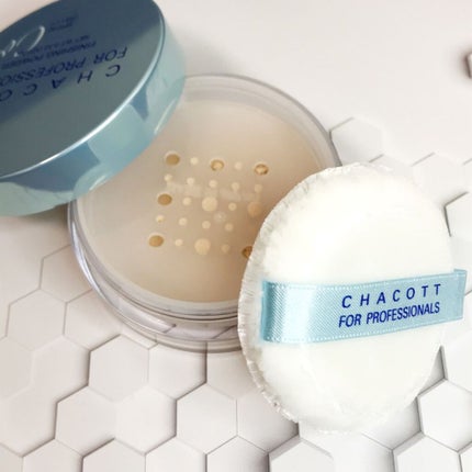 チャコット・コスメティクス フィニッシングUVパウダー 2020のクチコミ「知らなかったんですが、毎年夏になると登場する
チャコット フォー プロフェッショナルズの
フィ.....」(2枚目)