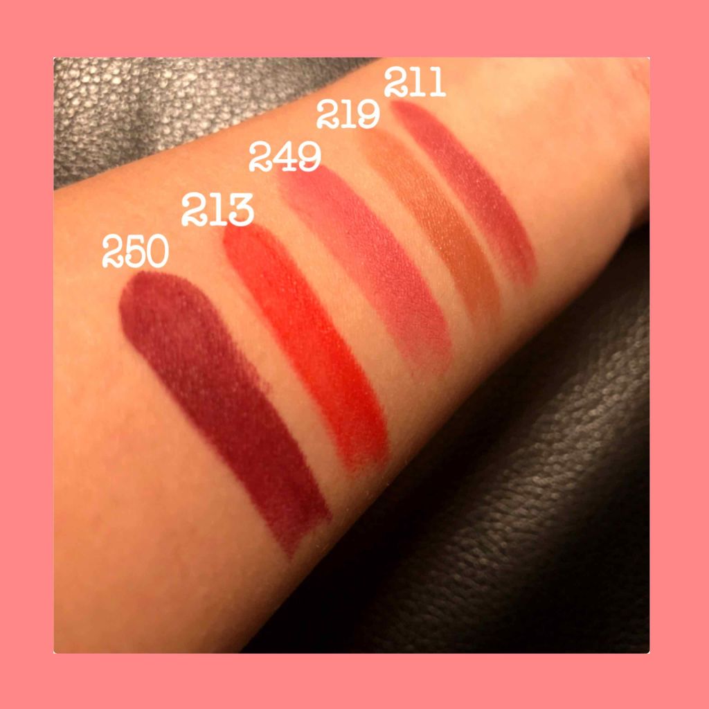 カラーリッシュモイストマットN/ロレアル パリ/口紅を使ったクチコミ（3枚目）