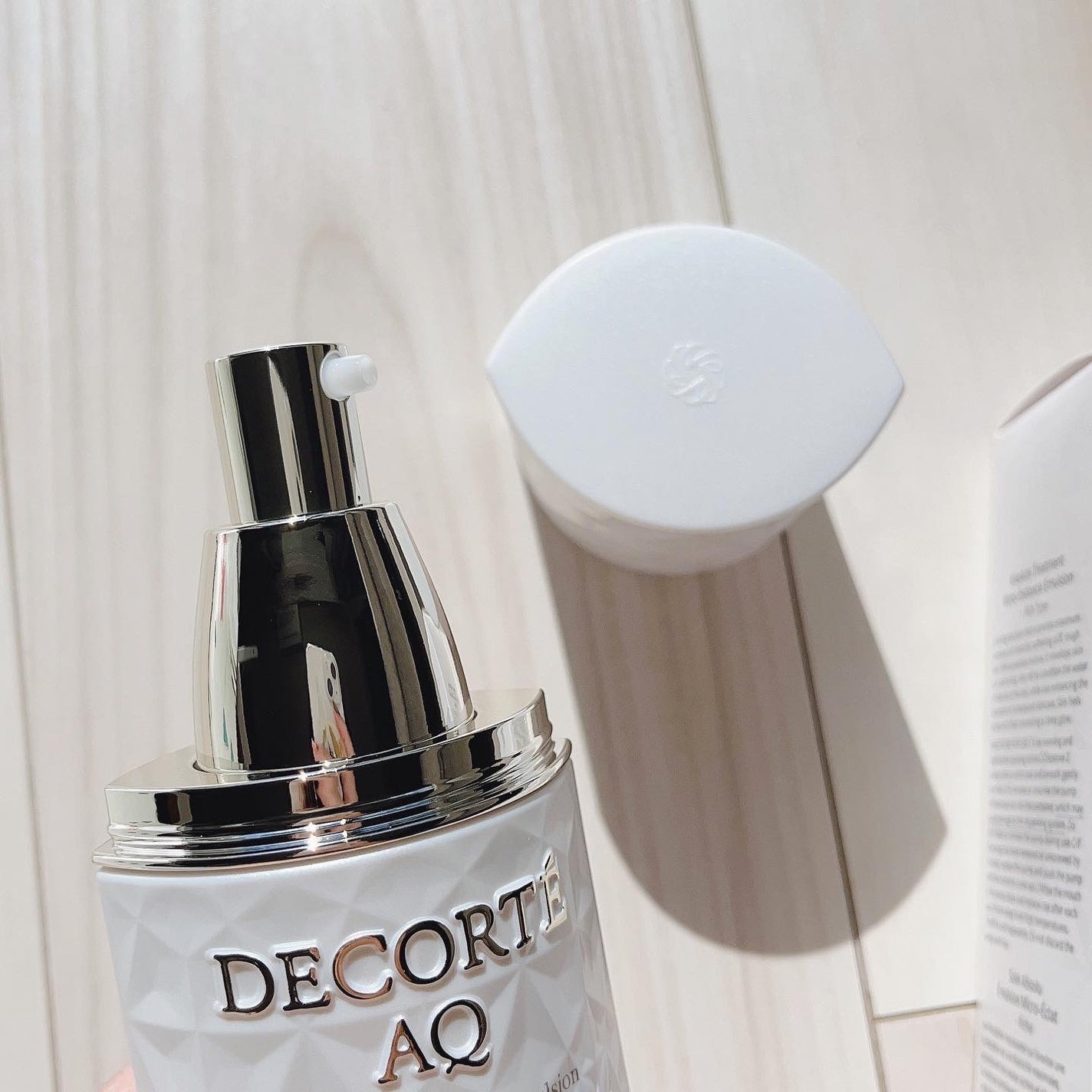 AQ アブソリュート エマルジョン マイクロラディアンス Ⅱ/DECORTÉ/乳液を使ったクチコミ(3枚目)