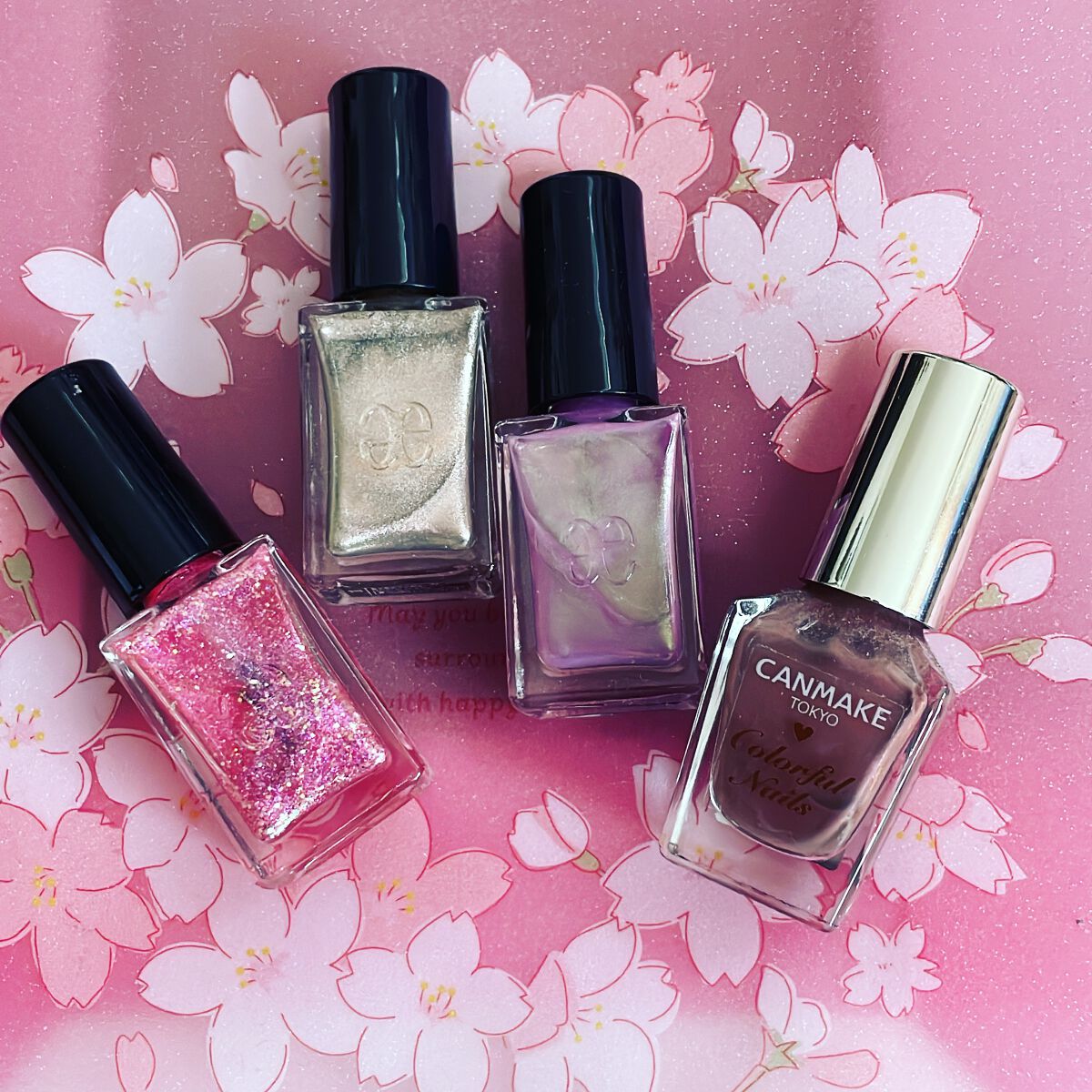 エレガンス ラズル エナメルラッカー 01 Showtime/エレガンス ラズル /マニキュアを使ったクチコミ（2枚目）