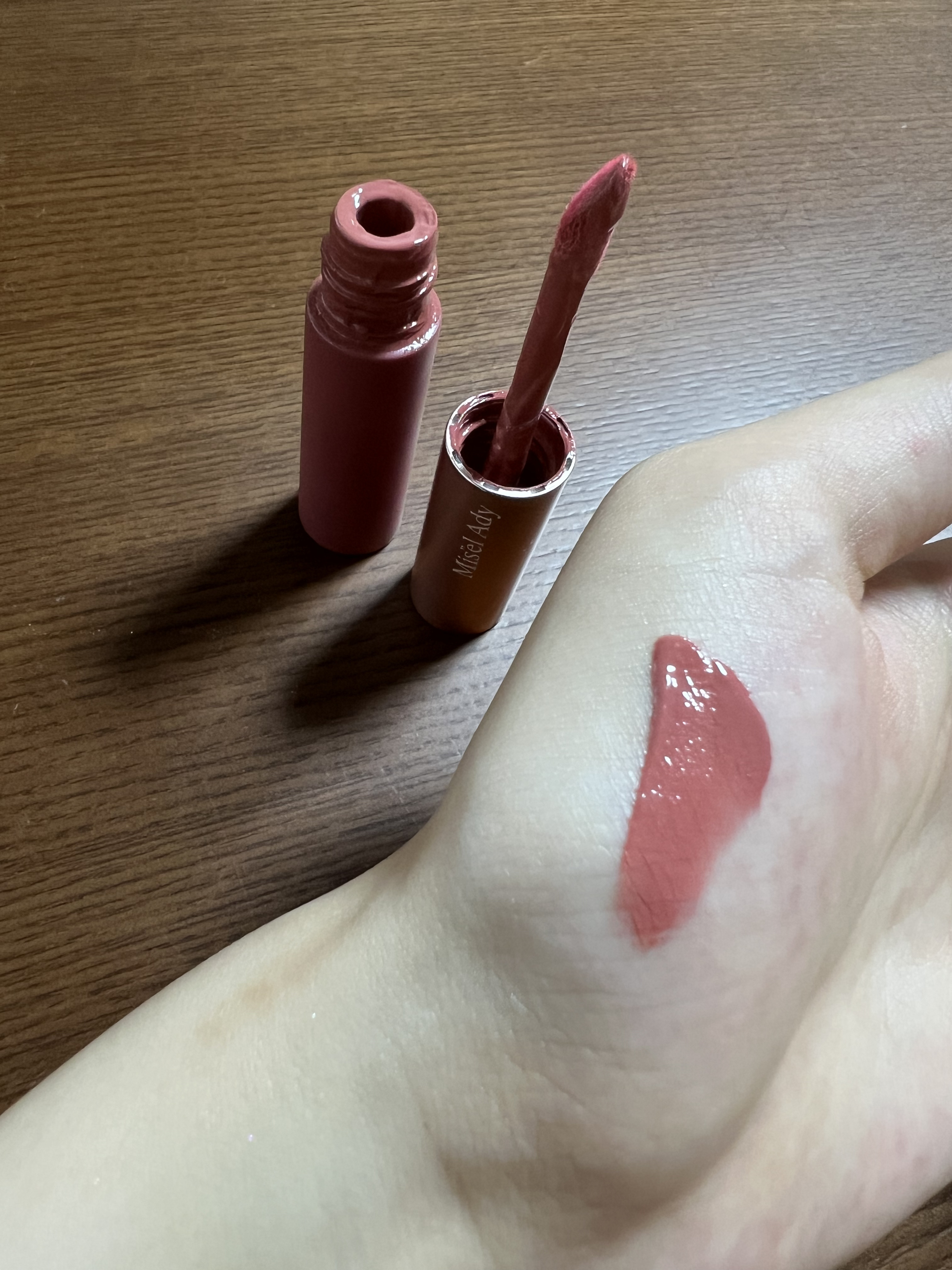 ウォータリーリップティント マット 03 ローズピンク/ミゼルエディ/リップティントを使ったクチコミ（2枚目）