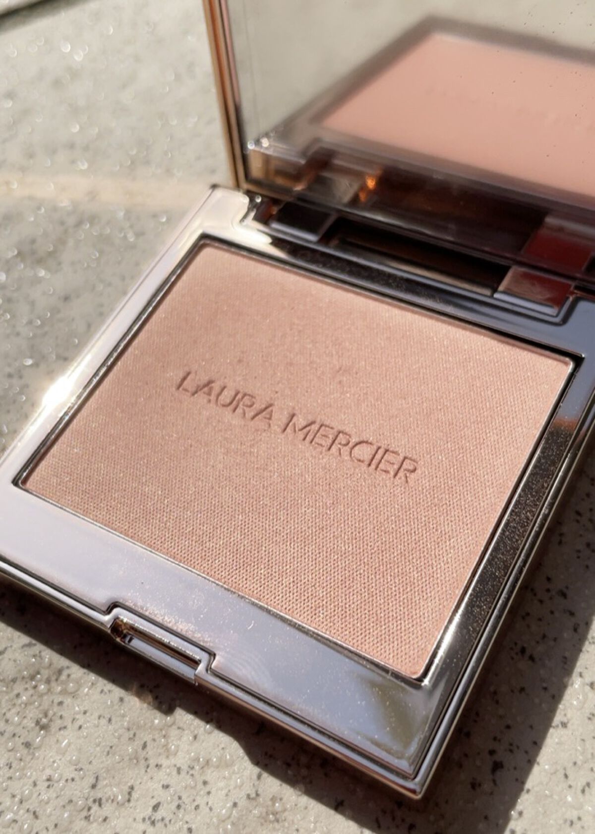 ブラッシュ カラー インフュージョン R2/ローラ メルシエ/パウダーチークを使ったクチコミ（3枚目）