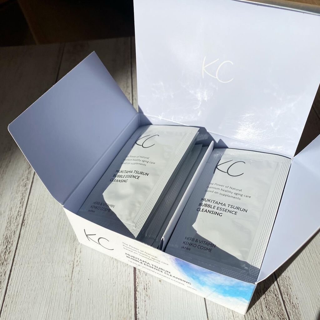KC むきタマつるん 発泡美容液クレンジング/ハーブ健康本舗/クレンジングジェルを使ったクチコミ(8枚目)