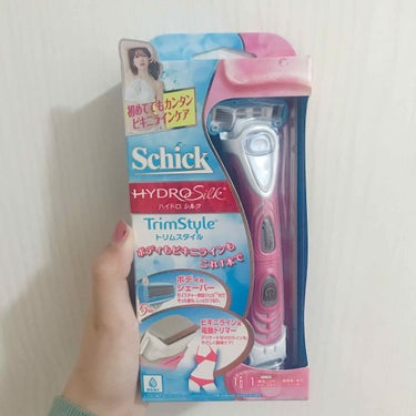 シック ハイドロシルク トリムスタイル ホルダー （刃付き）のクチコミ「【Schick ハイドロシルク トリムスタイル】
内容量:1本(乾電池付き)   値段:¥1,.....」（2枚目）