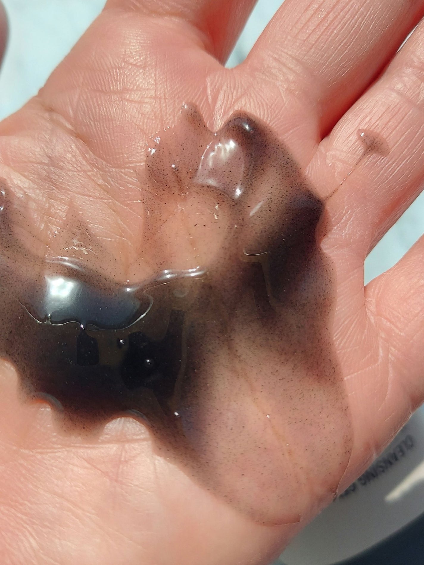 ブラックジェルクレンジング/.akaran/クレンジングジェルを使ったクチコミ(4枚目)