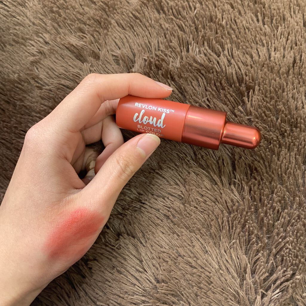キス クラウド ブロッテッド リップ カラー/REVLON/口紅を使ったクチコミ（1枚目）