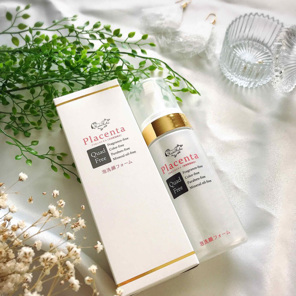 マックス 肌楽プラセンタ 洗顔フォームのクチコミ「容器の中は液体なのに、
プッシュ式で泡で出てくる
不思議な仕様です🤣


泡を泡立てなくていい.....」（1枚目）