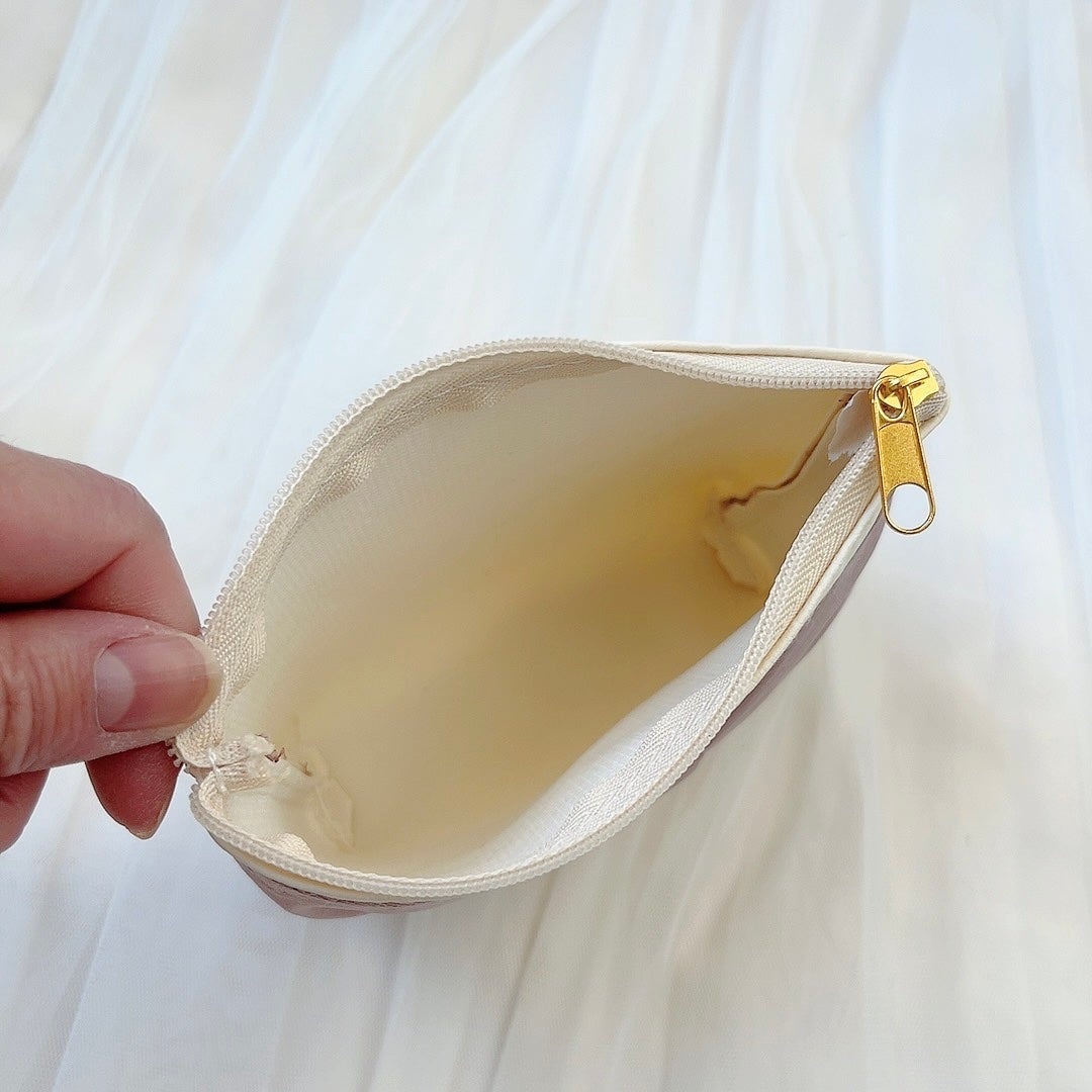 合皮マチ付きポーチ ビッグリボン/セリア/化粧ポーチを使ったクチコミ(3枚目)