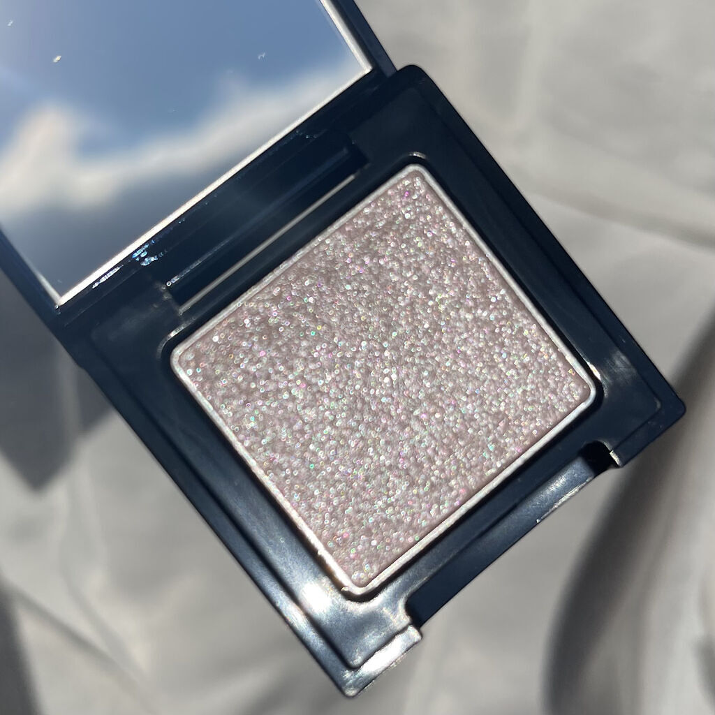 ラズル アイカラー/エレガンス ラズル /単色アイシャドウを使ったクチコミ（2枚目）