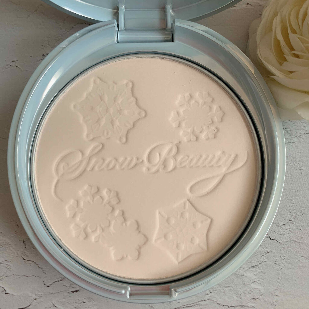 スノービューティー ホワイトニング ﻿ フェースパウダー 2019﻿/スノービューティー/プレストパウダーを使ったクチコミ（2枚目）