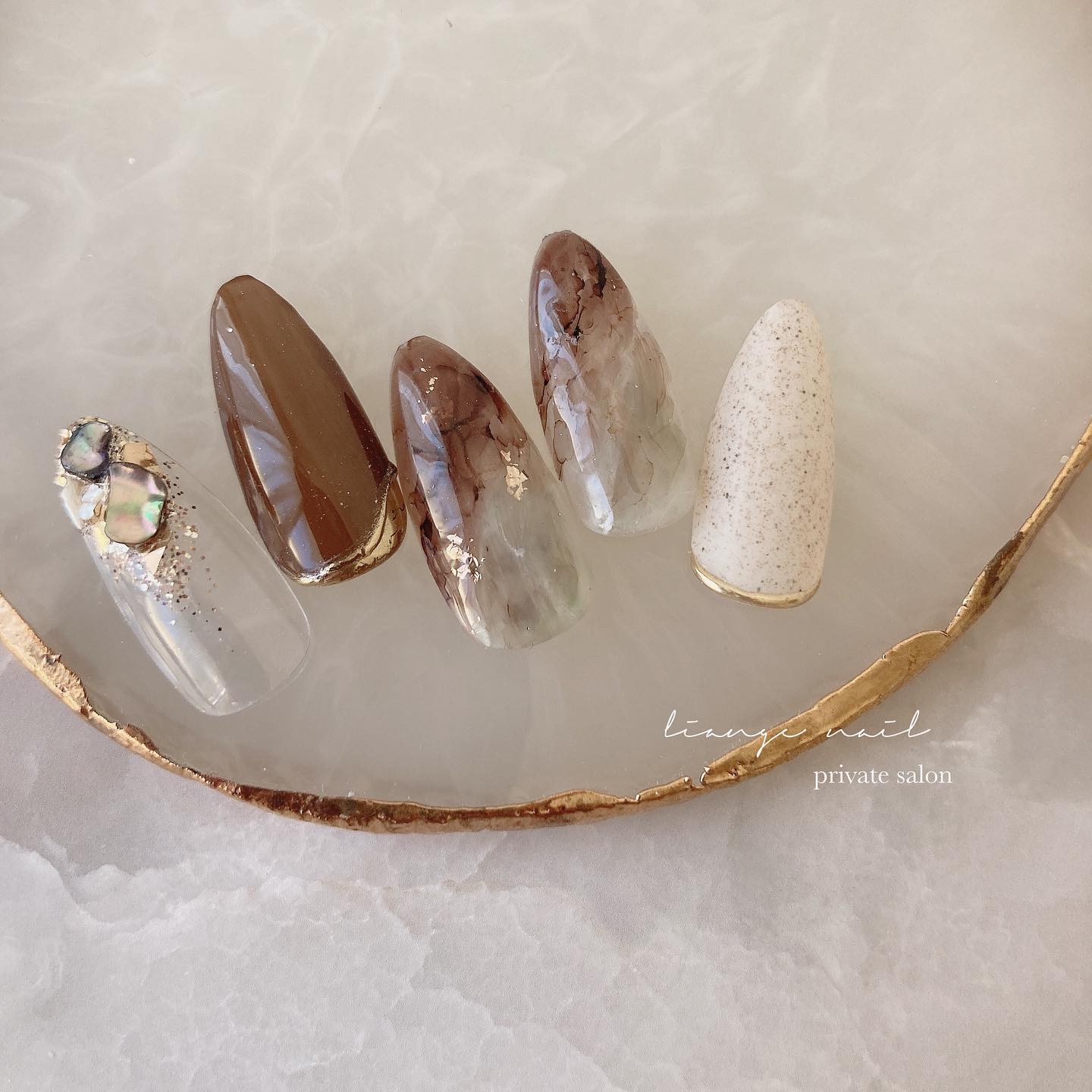 #リアンジェネイル,#柏ネイル,#ネイル,#ニュアンスネイル,#大人ニュアンスネイル,#シェルネイル,#ミラーネイル,#冬ネイル,#ターコイズネイル,#ブラウンネイルのネイルデザイン