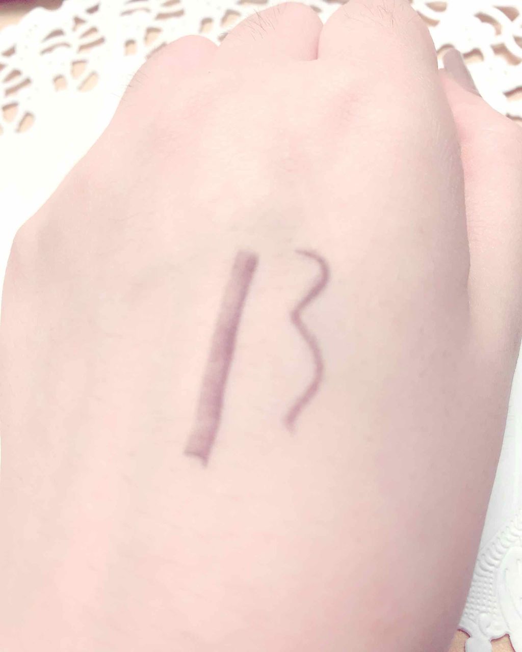 「密着アイライナー」クリームペンシル/デジャヴュ/ペンシルアイライナーを使ったクチコミ(3枚目)