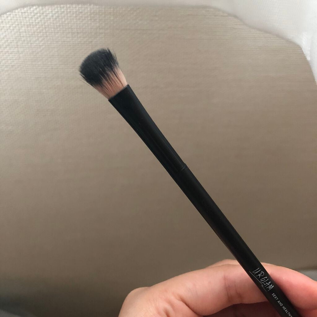 UR GLAM EYESHADOW BRUSH A/U R GLAM/メイクブラシを使ったクチコミ(4枚目)