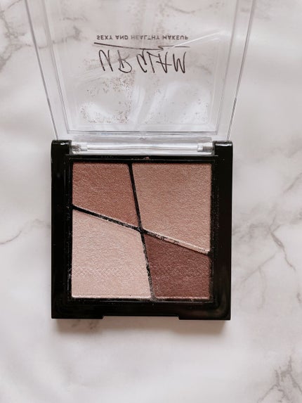 UR GLAM VELVET EYE COLOR PALETTE/U R GLAM/アイシャドウパレットを使ったクチコミ(2枚目)