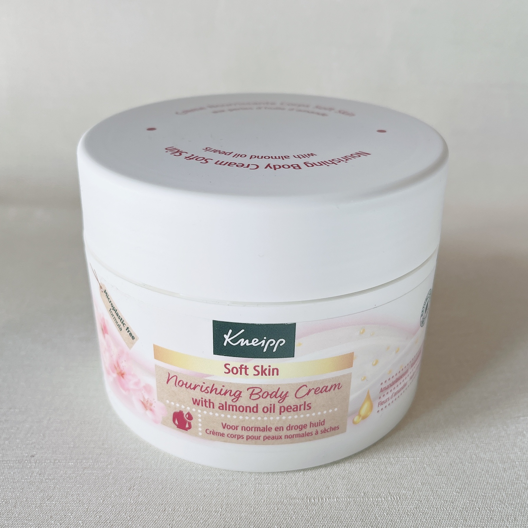 クナイプ ボディクリーム Soft-Skin スイートアーモンドフラワーの香り/クナイプ/ボディクリームを使ったクチコミ（2枚目）