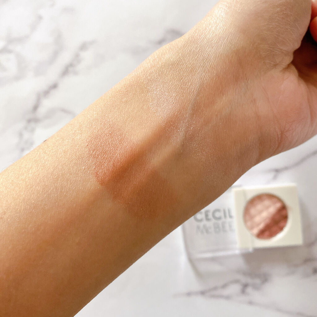 CMBパウダーアイシャドウ/セリア/単色アイシャドウを使ったクチコミ（3枚目）