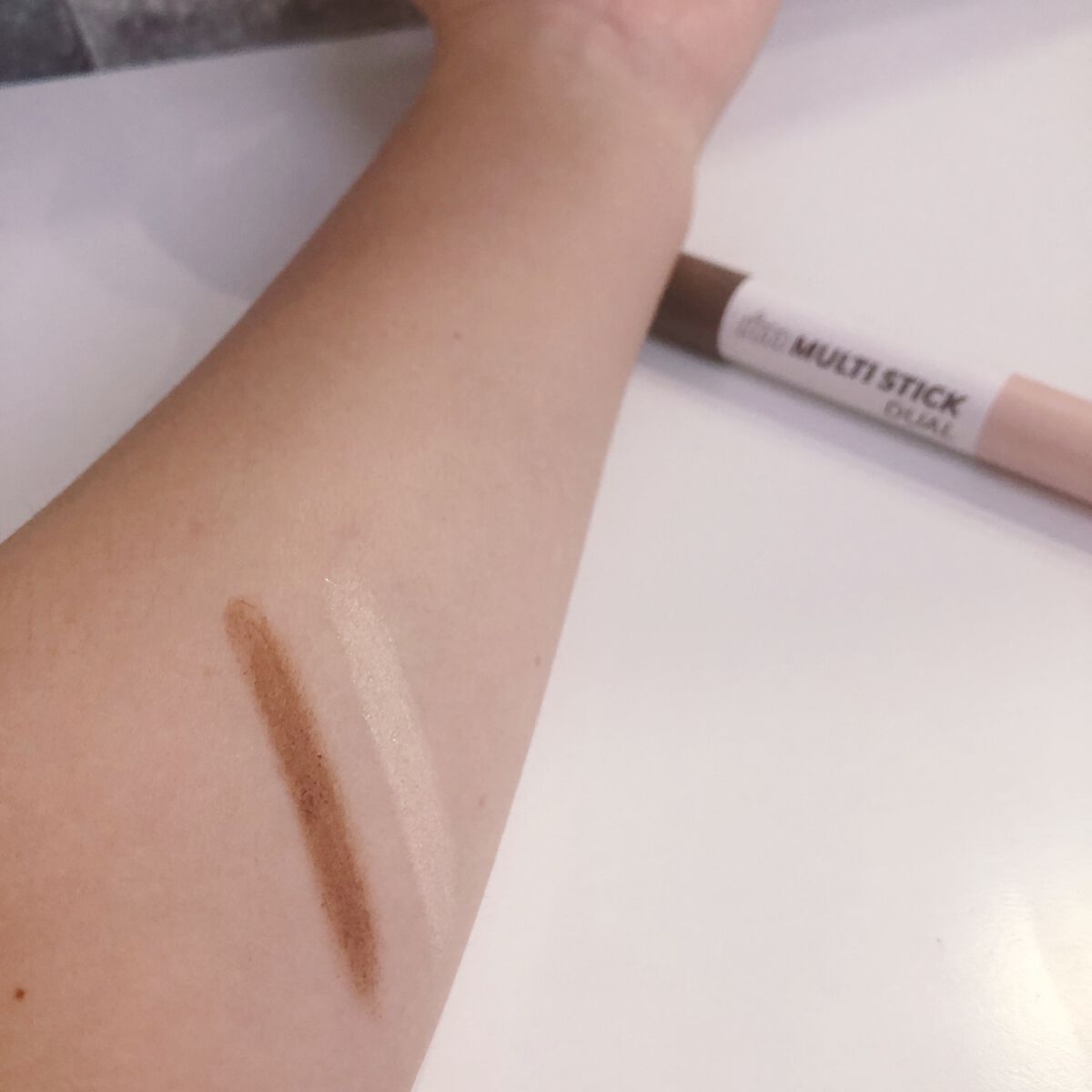 アイムマルチスティック デュアル/i’m meme/シェーディングを使ったクチコミ（2枚目）