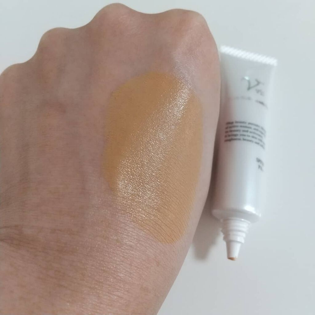 ヴィー スティックウェルファンデーション/ビアント/化粧下地を使ったクチコミ(3枚目)