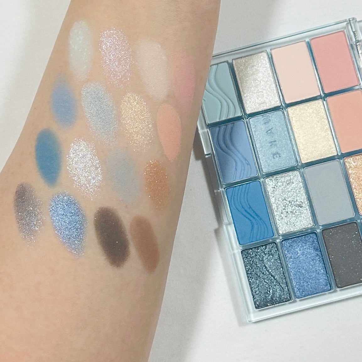 ソフトブラーリングアイパレット/wakemake/アイシャドウパレットを使ったクチコミ(7枚目)