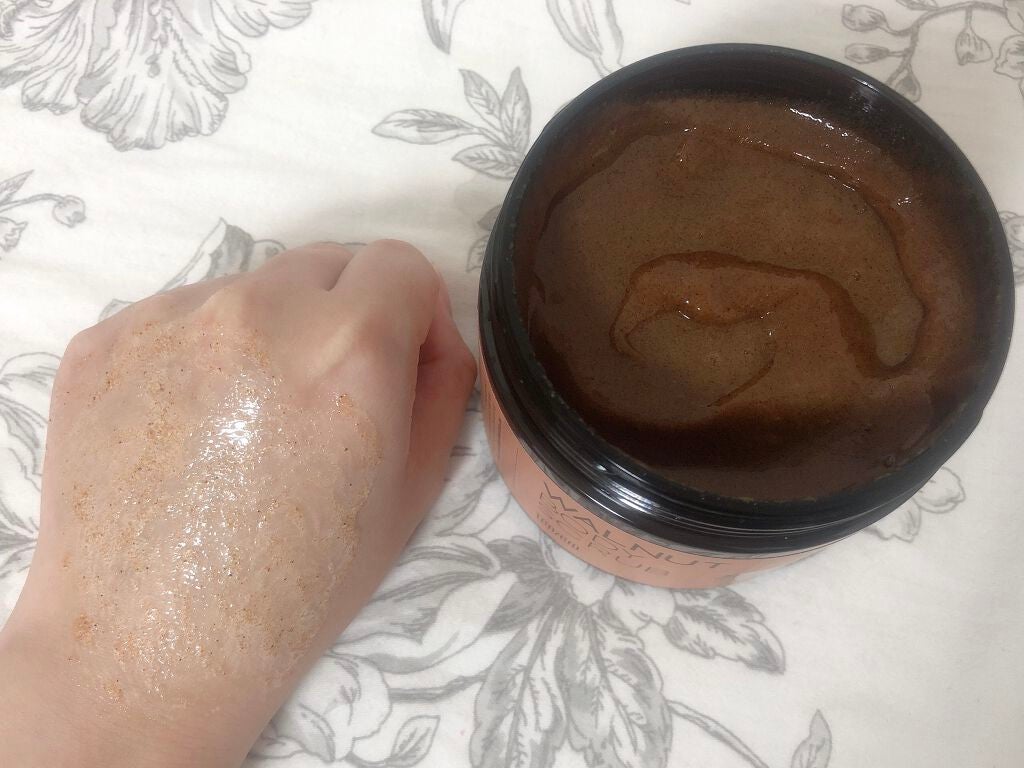 ウォルナットボディスクラブ/tenzero/ボディスクラブを使ったクチコミ(4枚目)