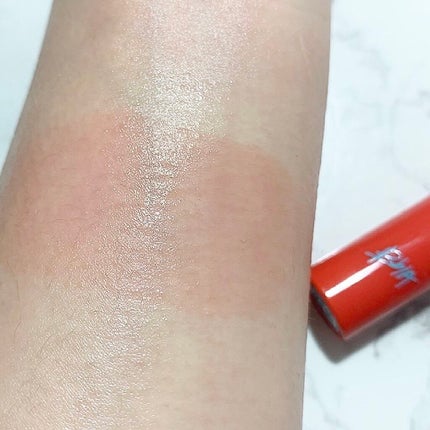 ジューシーラスティングティント/rom&nd/リップティントを使ったクチコミ(5枚目)