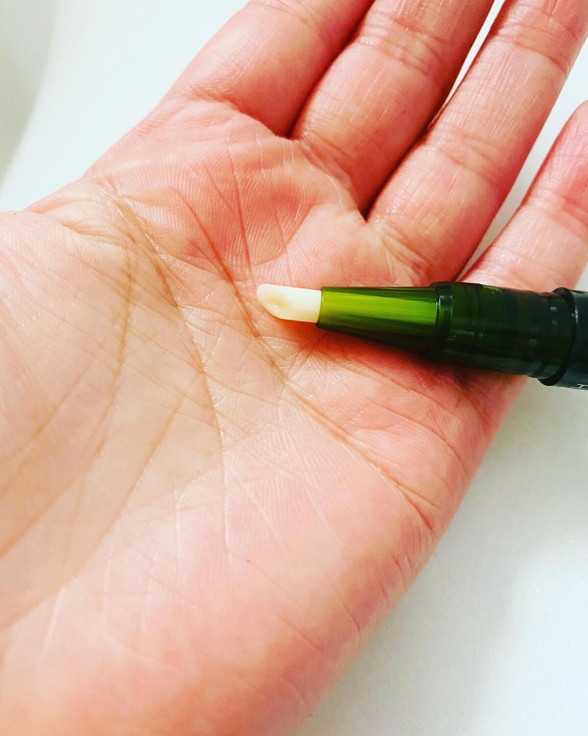 キューティクルペン/enieni /ネイルオイル・トリートメントを使ったクチコミ(2枚目)