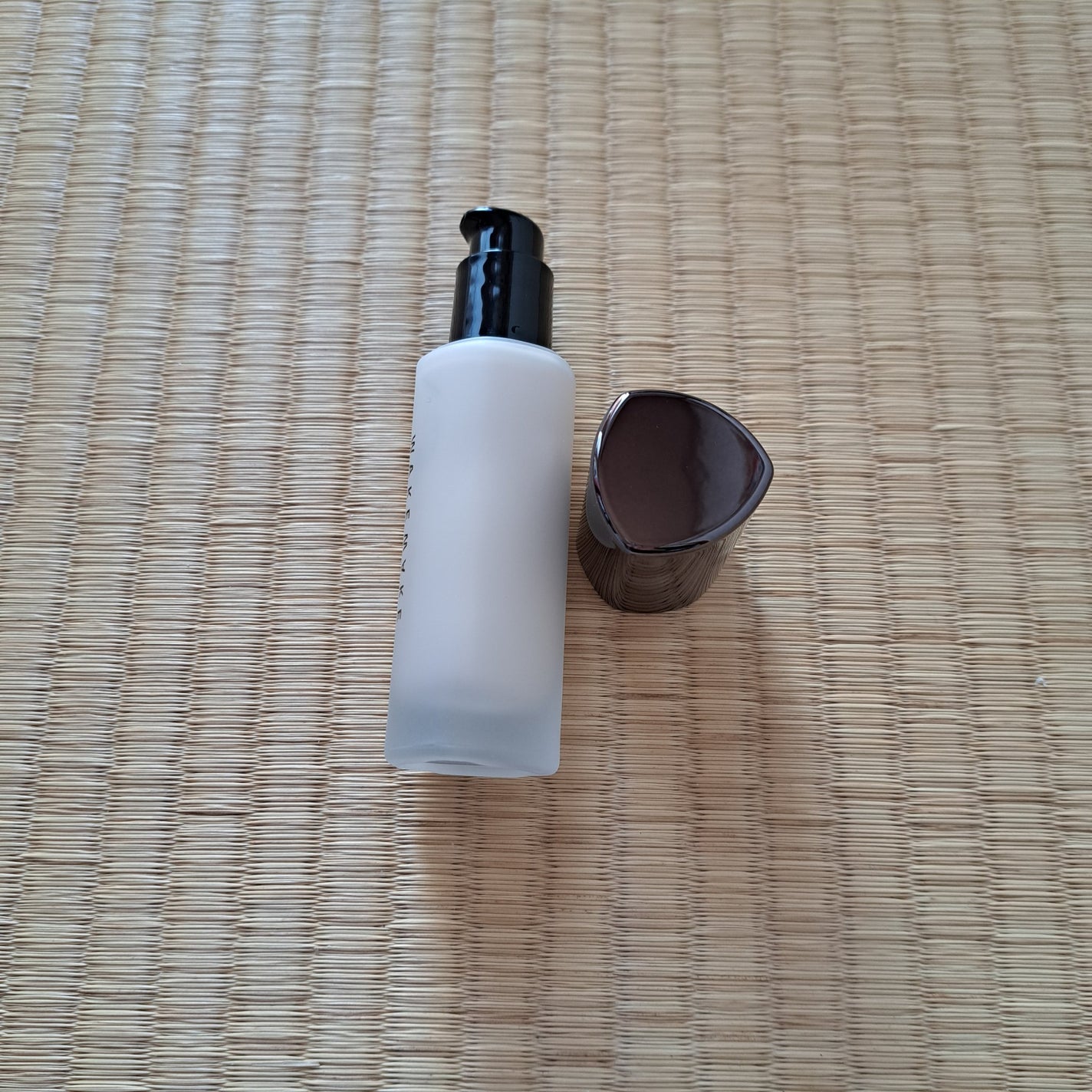 ウォーターベルベットカバーファンデーション/wakemake/リキッドファンデーションを使ったクチコミ(3枚目)