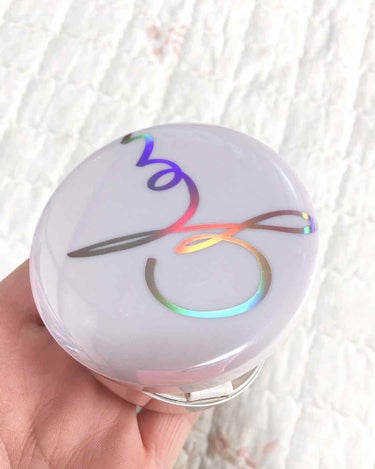 MISSHA 
カバーグロウクッション
アイボリー(ニュートラル19)

こちらは新しく発売されたミシャの
クッションファンデです✨

ケースは薄いバイオレットカラーに
シンプルなホログラムのロゴが
可
