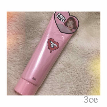 3ce.ヘアーティント👻💞

ピンク系の色を購入しました🐷

がっつりピンクの液体で正直びっくり
しましたが、綺麗なピンクになりました💗

色持ちも凄く良いし、綺麗に色が落ちて
くれるのでまた使いたいで