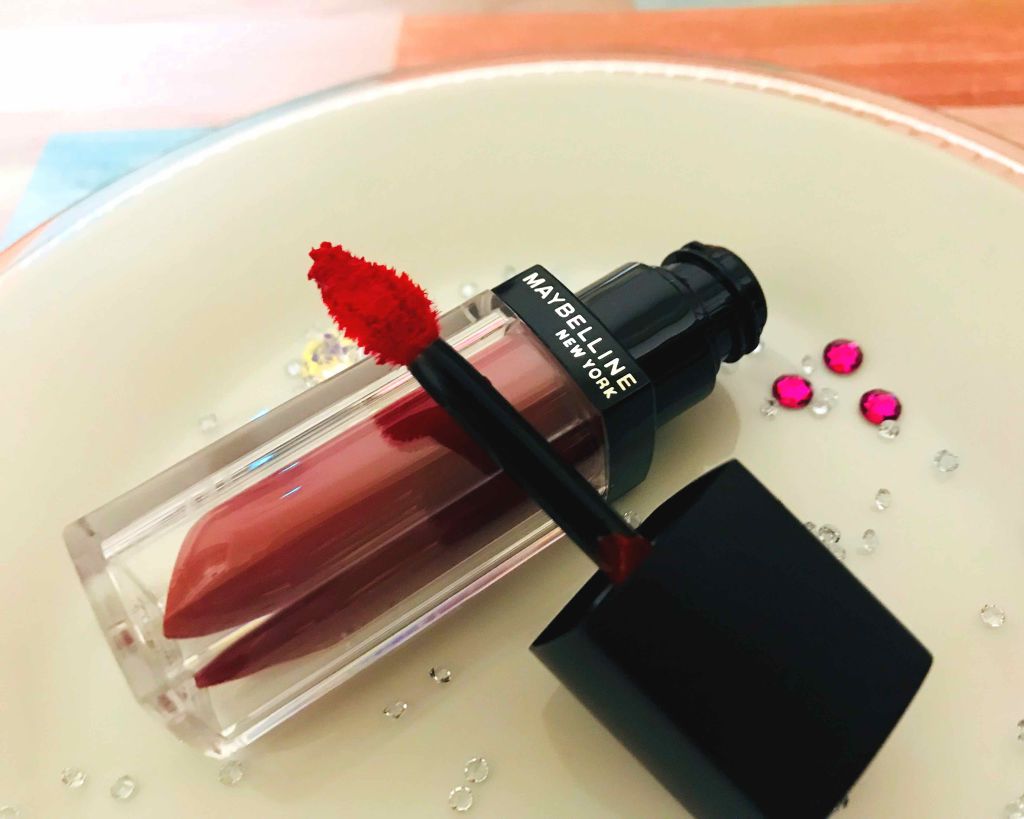 ビビッドマットリキッド/MAYBELLINE NEW YORK/口紅を使ったクチコミ(2枚目)