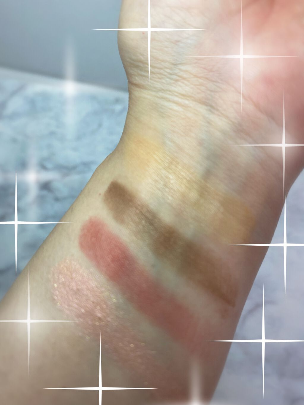  ローズウッドデイドリーム 4アイズ  01 キャニオンデイブレイク/RMK/アイシャドウパレットを使ったクチコミ（2枚目）