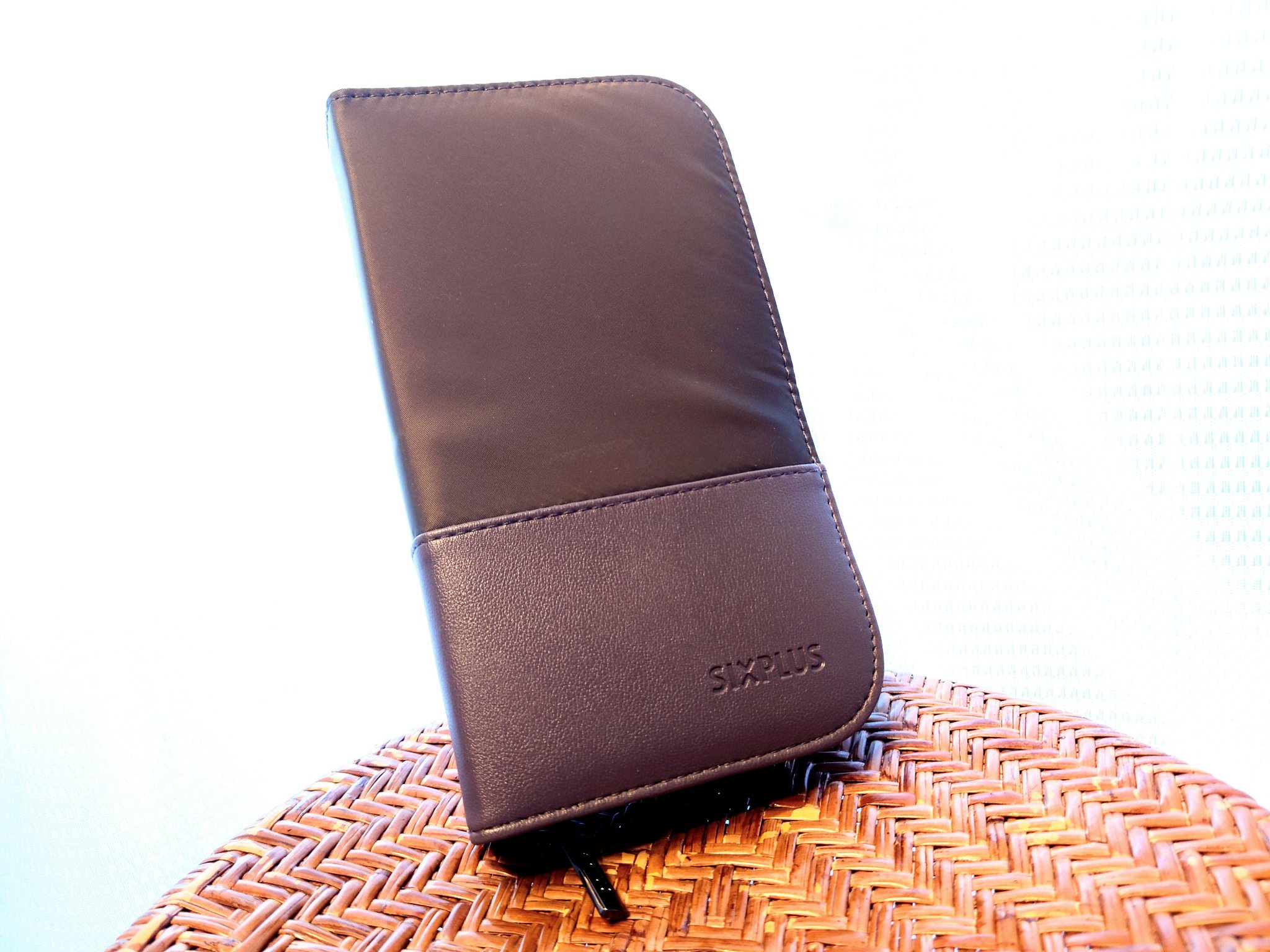 SIXPLUS SIXPLUS メイクブラシ15本セットのクチコミ「SIXPLUS
　メイクブラシ15本セット

・藤の花がモチーフだけど紫だし紫陽花としてもイケ.....」（1枚目）