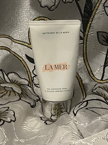 試してみた】ザ・クレンジング フォーム/DE LA MER | LIPS