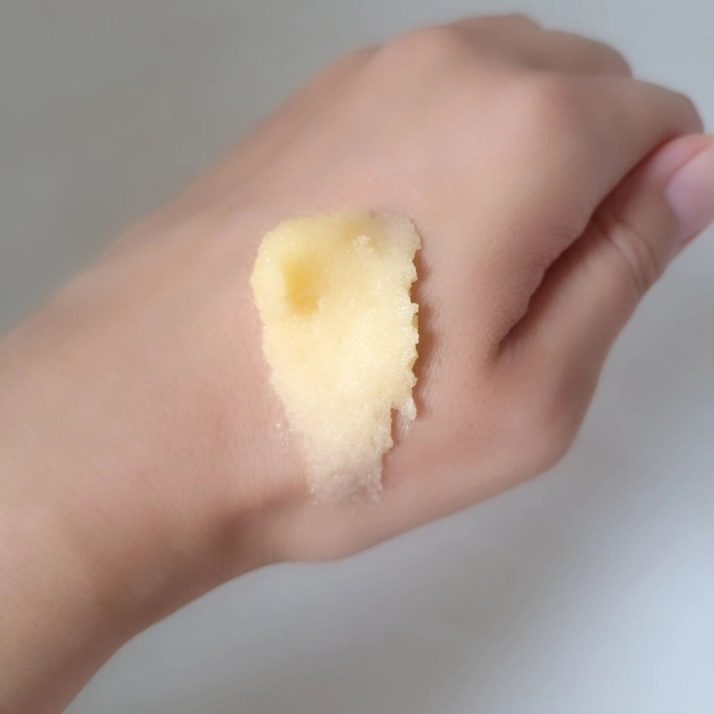 Q+Me スウィートボムタラソスクラブレモンティーの香り/AGARISM/バスト・ヒップケアを使ったクチコミ(3枚目)