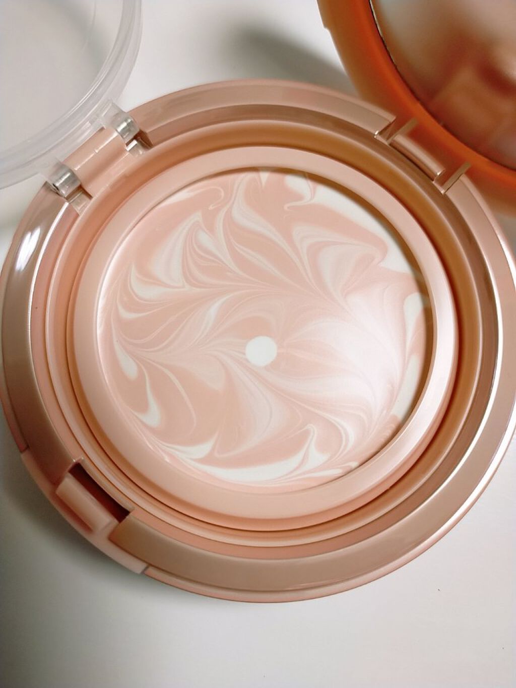 ジューシーパン スキンケアプライマー/A’pieu/化粧下地を使ったクチコミ（2枚目）