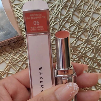 りれママ♥️韓国コスメ🇰🇷フォロバ✌️ on LIPS 「ウェイクメイク●デューイジェルグレーズスティック🤎06ベアリー..」(4枚目)