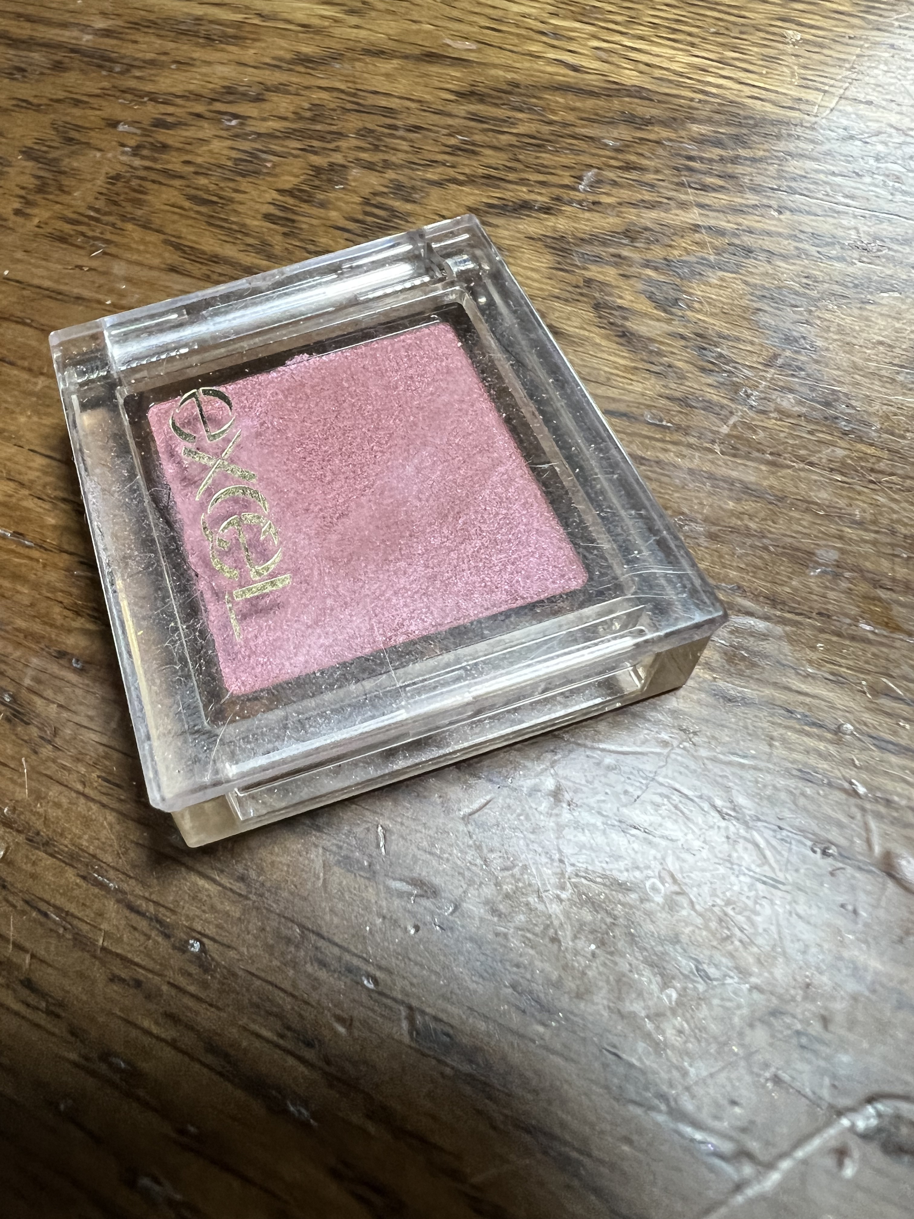 アイプランナー R03 ルバーブジャム/excel/単色アイシャドウを使ったクチコミ（1枚目）