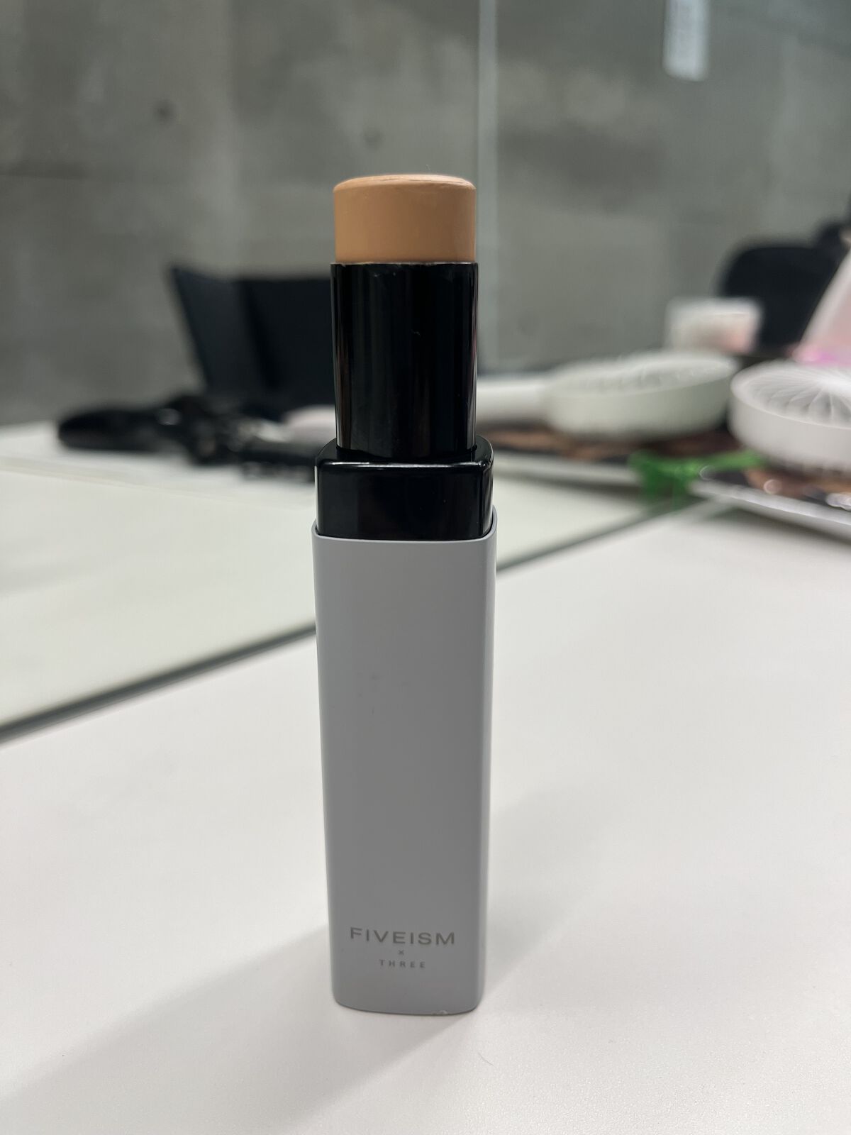 FIVEISM×THREE ネイキッド コンプレクションバー 06 スリー ネイキッド