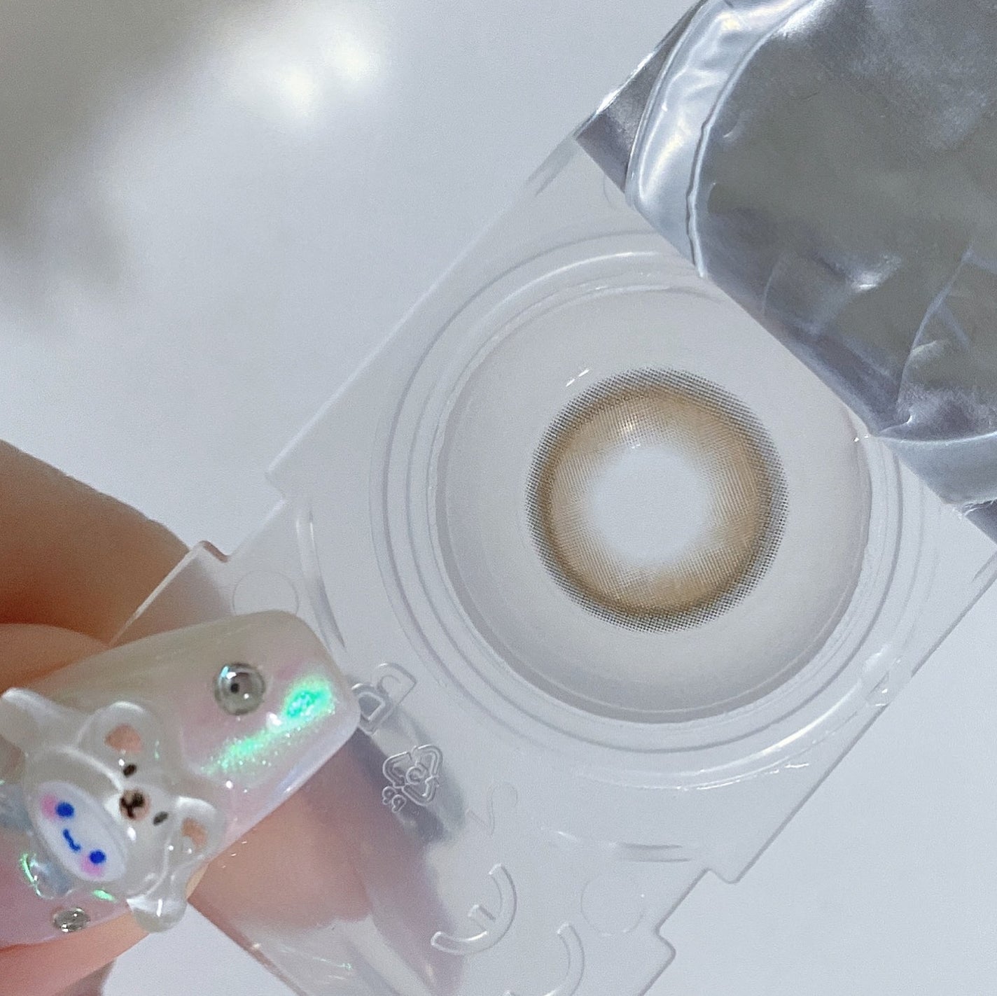 びゃっこまる on LIPS 「神秘的なブルーグレー💎🫧🪞まるで童話の世界の湖のような、澄んだ..」(8枚目)
