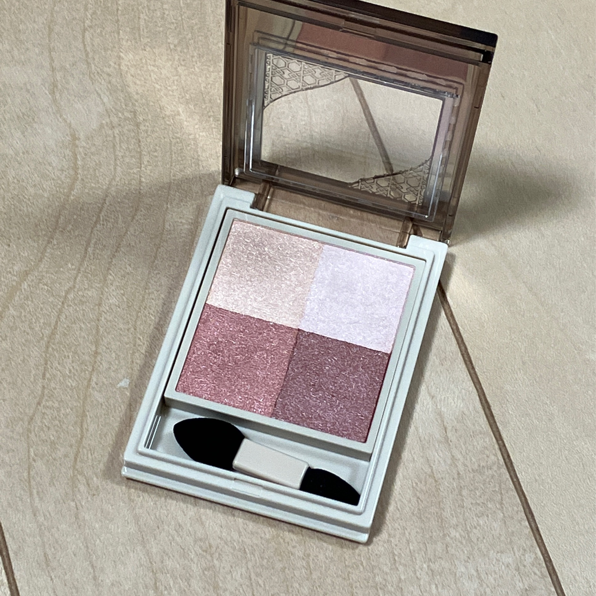 ニュアンス デューイ クリエイター/Visée/アイシャドウパレットを使ったクチコミ（2枚目）