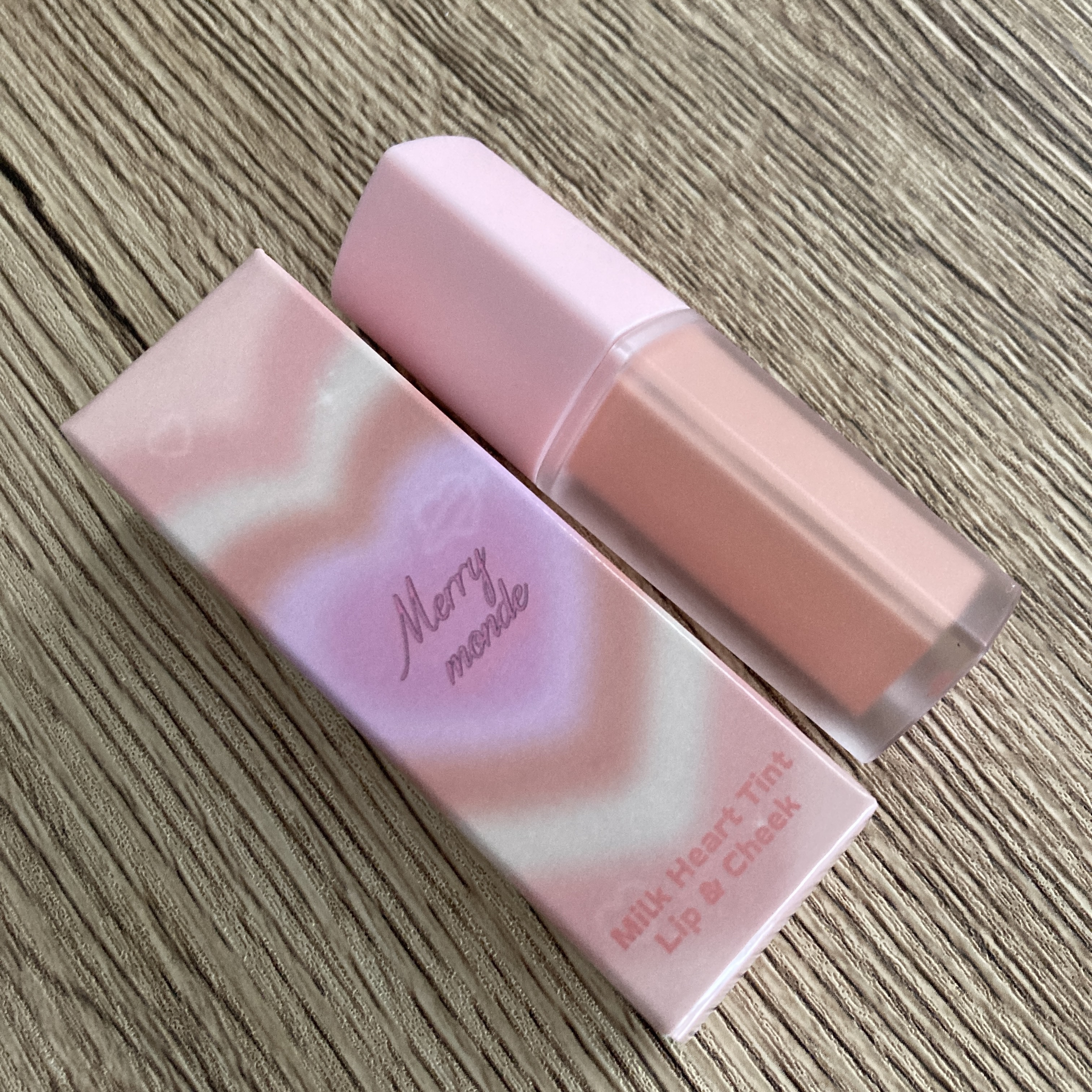 ミルクハートティントリップアンドチーク/Merrymonde/リップティントを使ったクチコミ（3枚目）