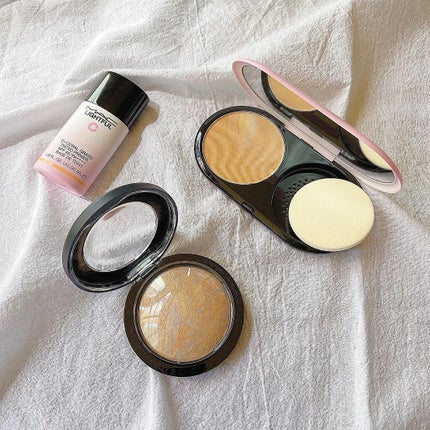 ライトフル C3 ナチュラル シルク パウダーファンデーション/M・A・C/パウダーファンデーションを使ったクチコミ(2枚目)