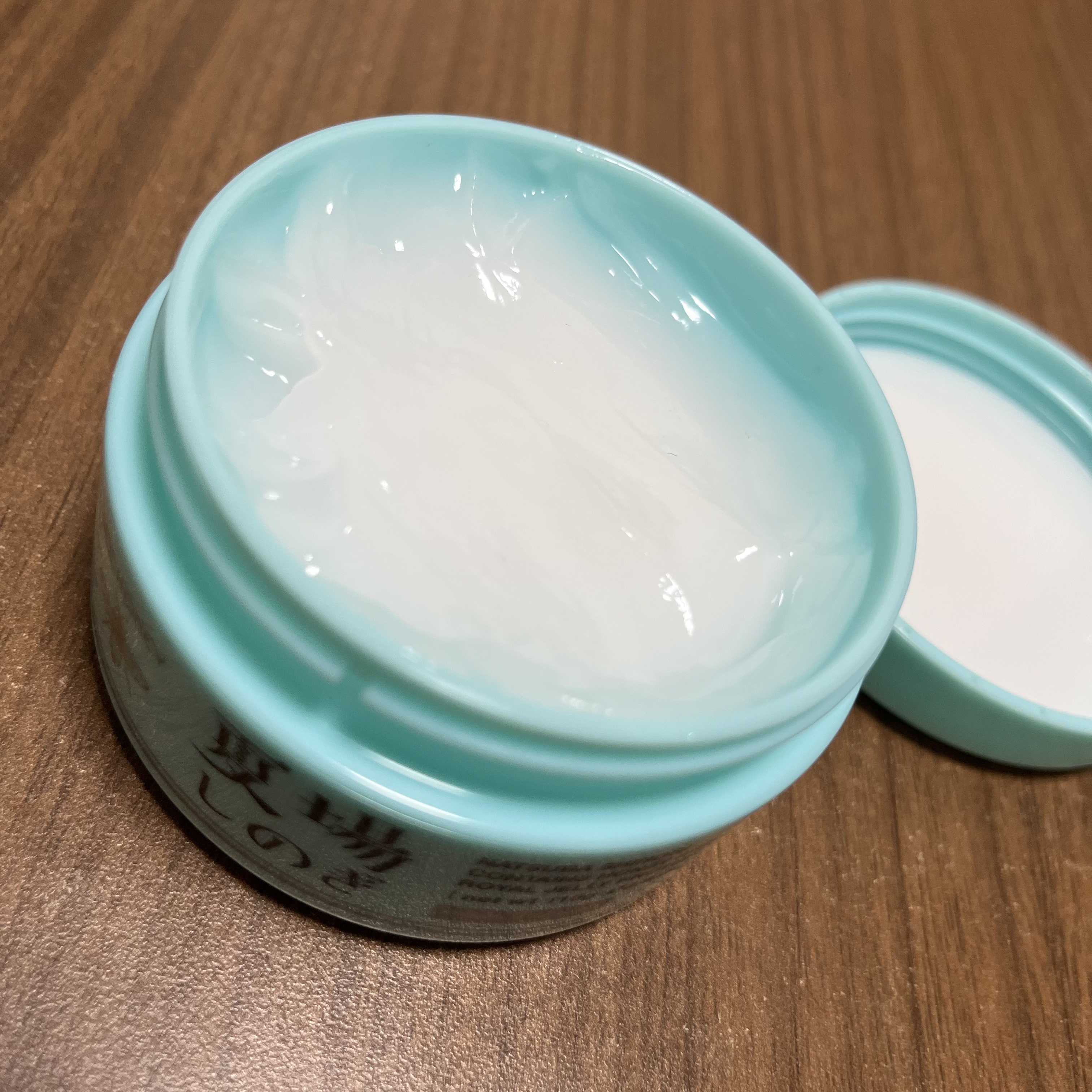 夏場しのぎ Ｎ/ビーハニー/美容液を使ったクチコミ（2枚目）