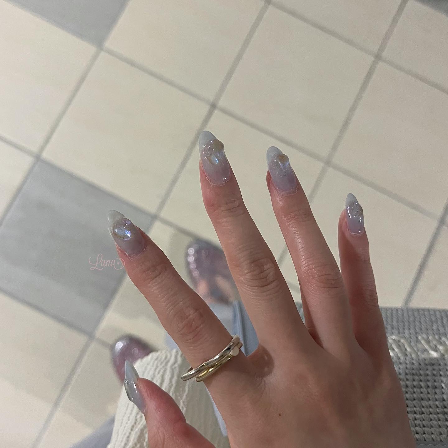 #ジェルネイル,#ワンカラーネイル,#ニュアンスネイル,#うるうるネイル,#ちゅるんネイル,#シンプルネイル,#パーツネイル,#透け感ネイル,#クリアネイル,#ぷっくりネイル,#ちぐはぐネイル,#韓国ネイル,#きらきらネイル,#うるつやネイル,#フレンチガーリーネイル,#水色ネイル,#ブルーネイル,#オーロラネイルのネイルデザイン