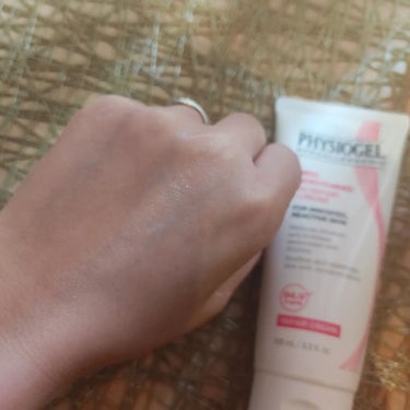 PHYSIOGEL RED SOOTHING AI CREAMのクチコミ「RED SOOTHINHG AI REPAIR CREAM
レッドスージングAIリペアクリーム.....」（3枚目）